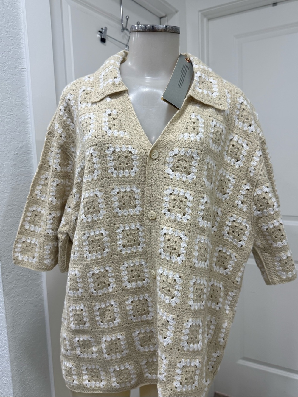 Men's Cream Crochet Button-Front Casual Shirt